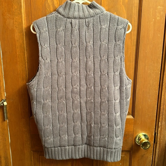 Men’s Sweater Vest - Picture 2 of 7